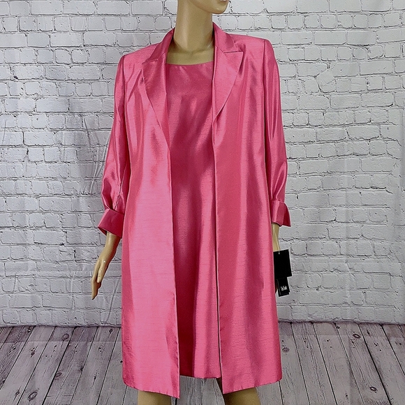 LeSuit Dresses & Skirts - New LeSuit size 10 Petite Fuchsia Pink 2 piece Jacket & Dress
